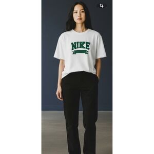 Nike Regular Fit T Shirt Green Banner Logo White Mens Womens Size XXL